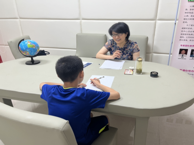 汀棠街道:心理咨詢進街道 打開心結促和諧