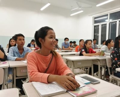 西港特區:傾力打造服務平臺,為企業構筑棲息地