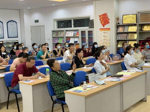 市南區招生政策宣傳教育服務走進街道社區