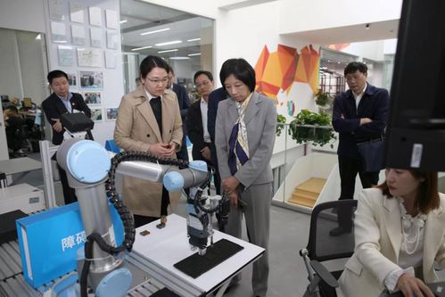 上海科技系統深入推動主題教育 精準服務孵化器與初創企業